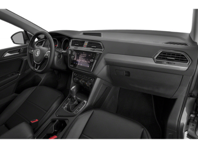 Used 2020 Volkswagen Tiguan SE FWD image 16