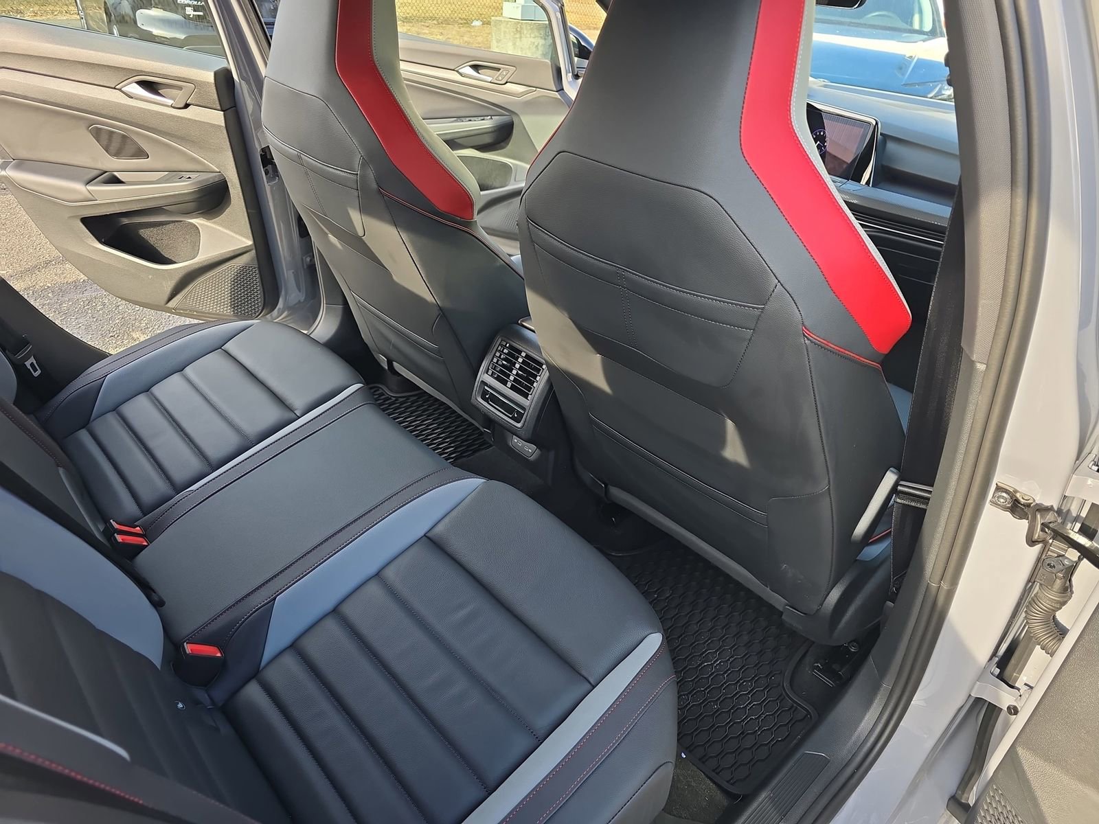 Used 2024 Volkswagen GTI Autobahn image 15