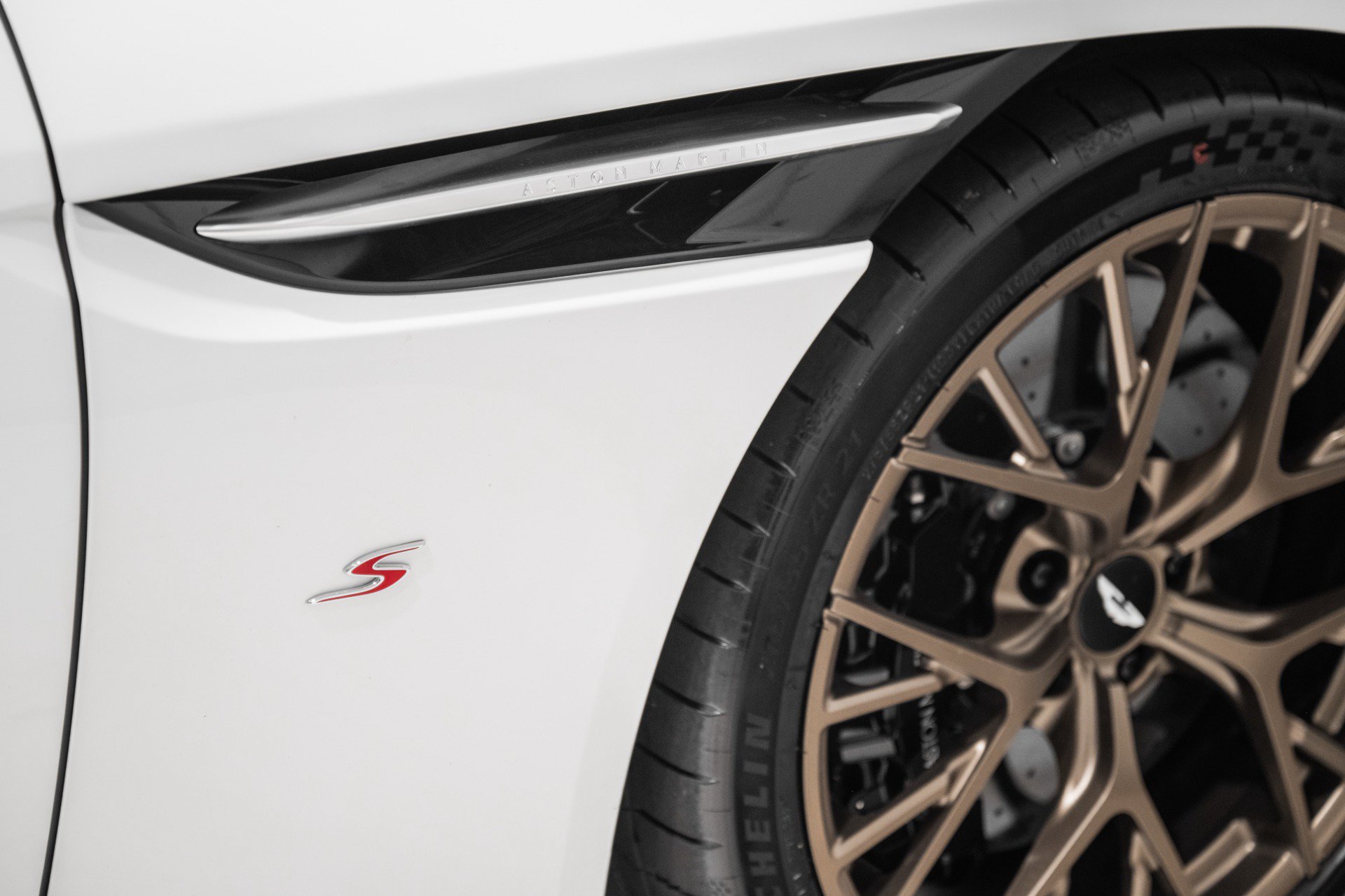 New 2026 Aston Martin DB12 Convertible RWD image 7