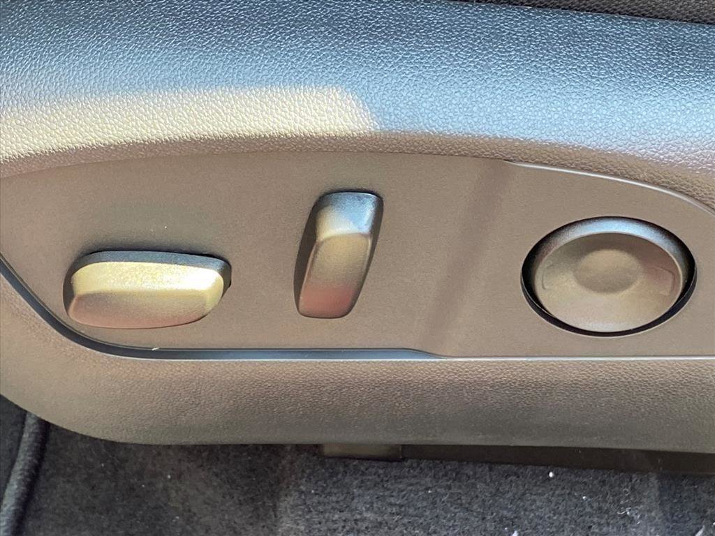 New 2026 Chevrolet Traverse LT w/ Driver Confidence Package image 14