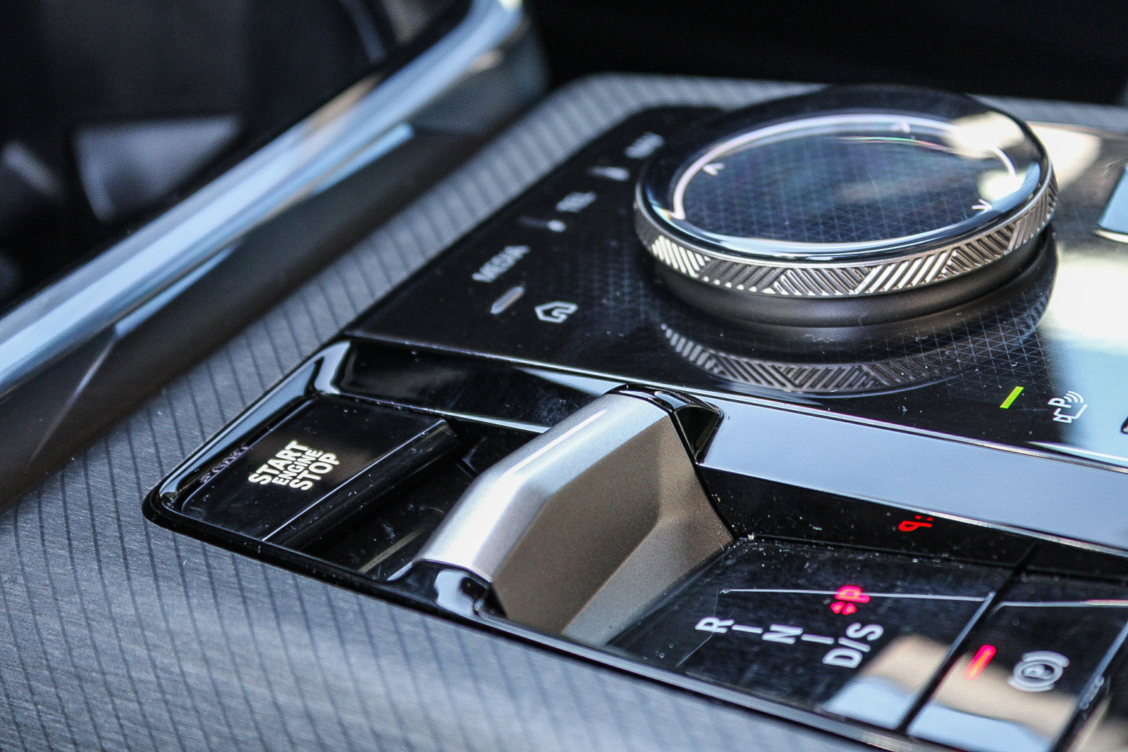 Certified 2025 BMW X3 xDrive30i w/ Convenience Package image 22