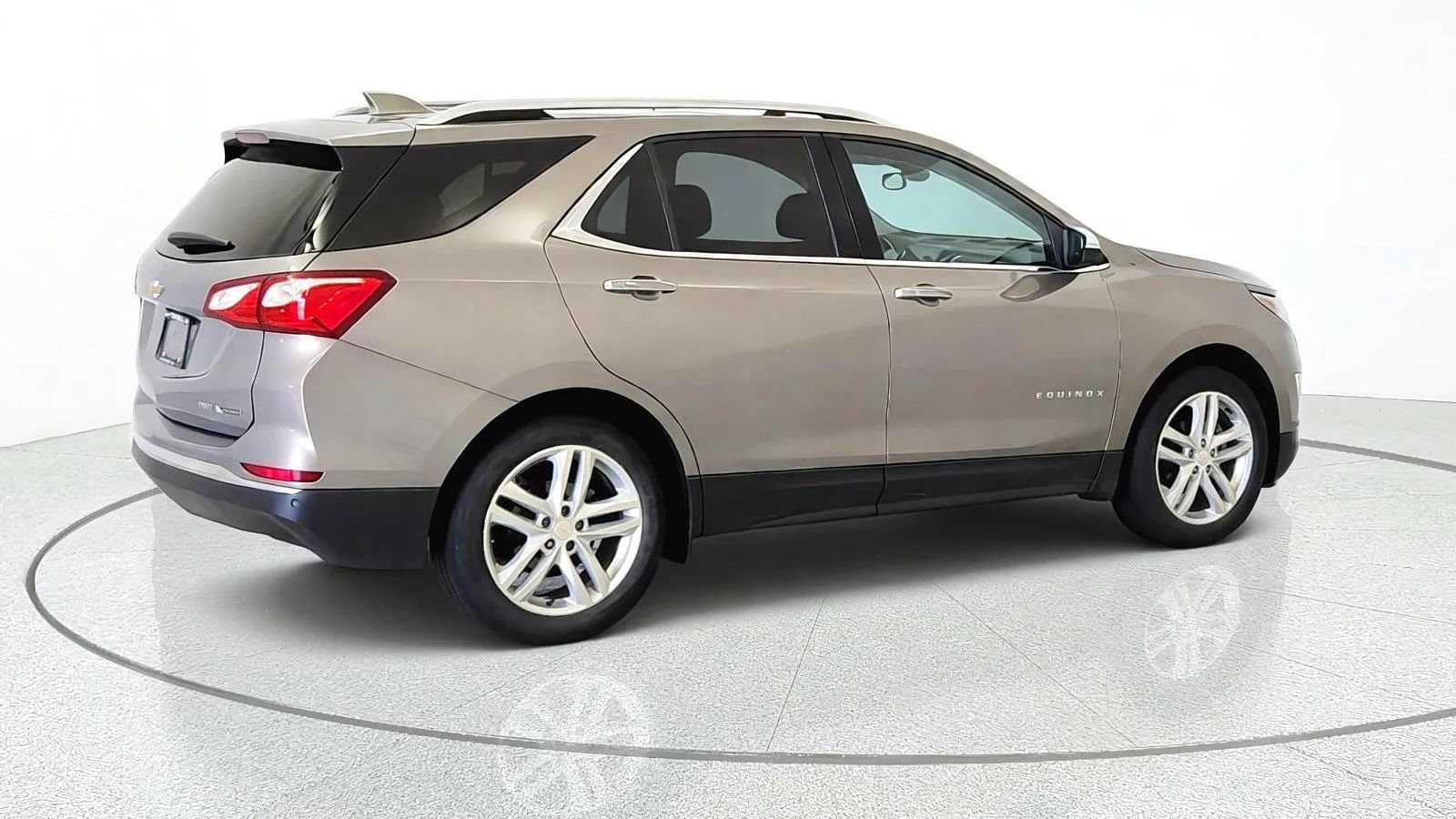 Used 2018 Chevrolet Equinox Premier AWD/4WD image 9