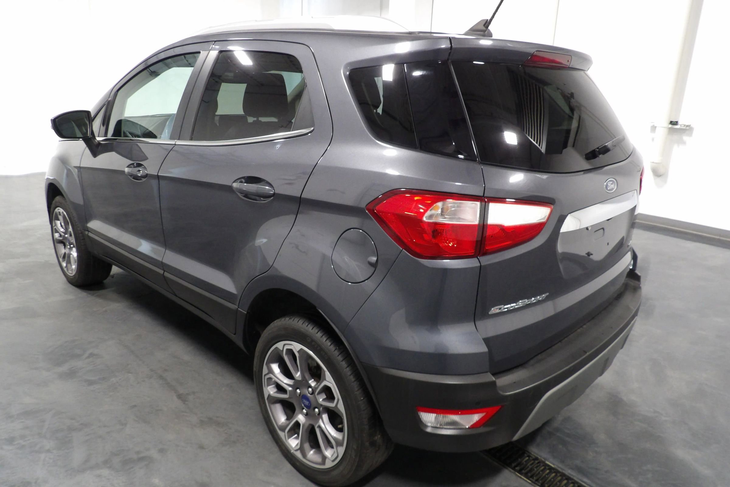 Used 2020 Ford EcoSport Titanium image 6