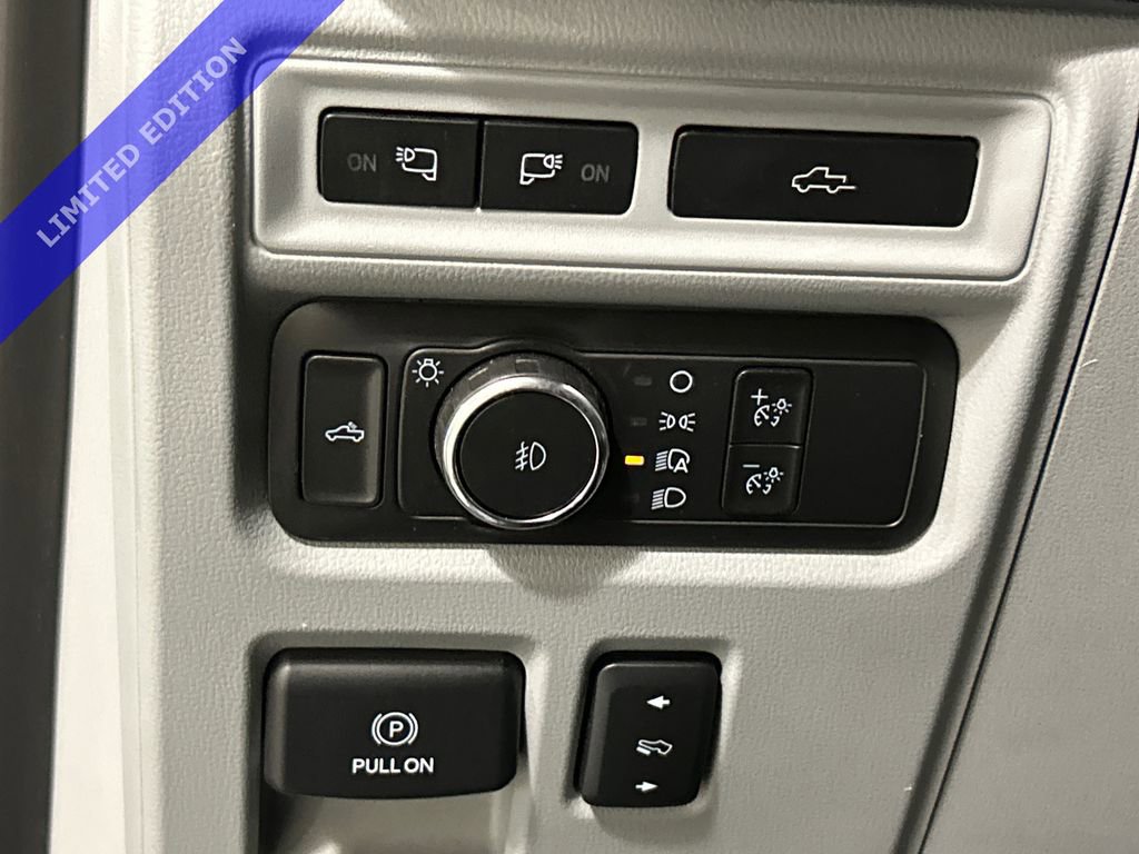 Used 2021 Ford F150 Limited image 22
