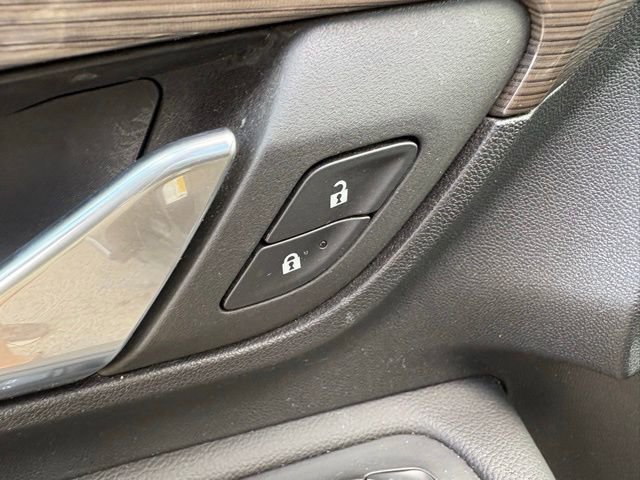 Used 2022 GMC Terrain Denali image 13