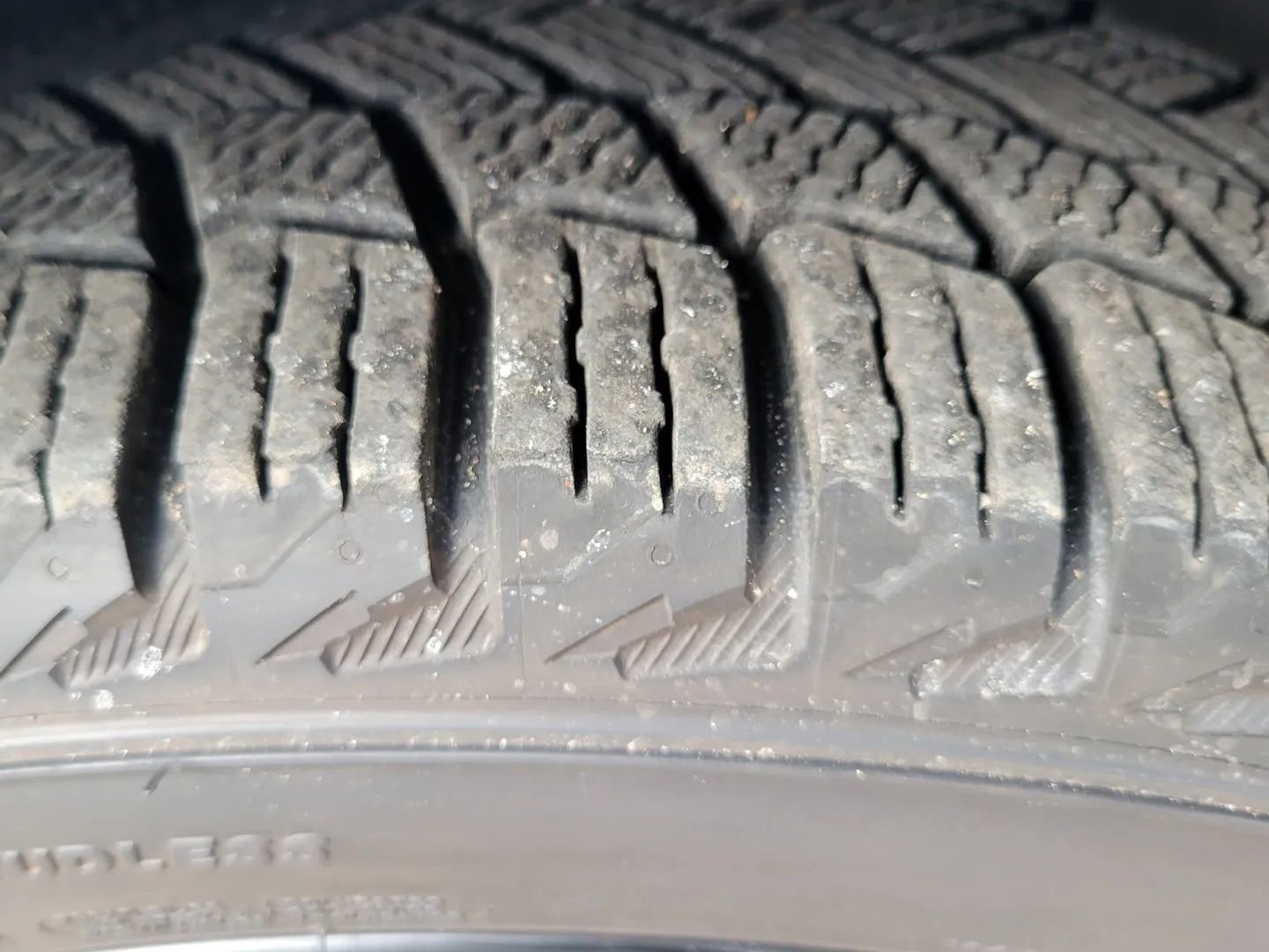 Used 2018 Chevrolet Volt Premier w/ Driver Confidence II Package image 19