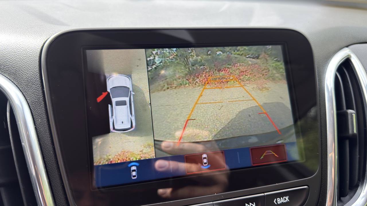 Used 2018 Chevrolet Equinox Premier AWD/4WD image 26