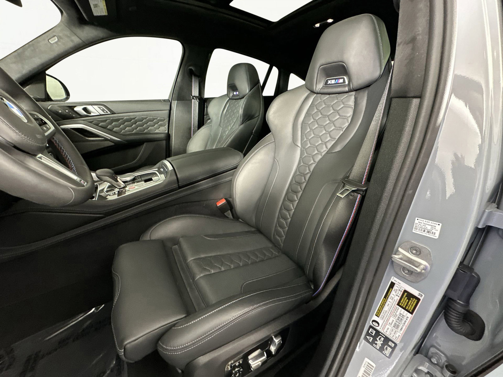 Used 2025 BMW X6 M Competition w/ Executive Package image 20