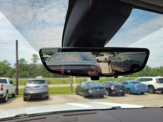 Used 2021 GMC Yukon Denali w/ Denali Premium Package image 23