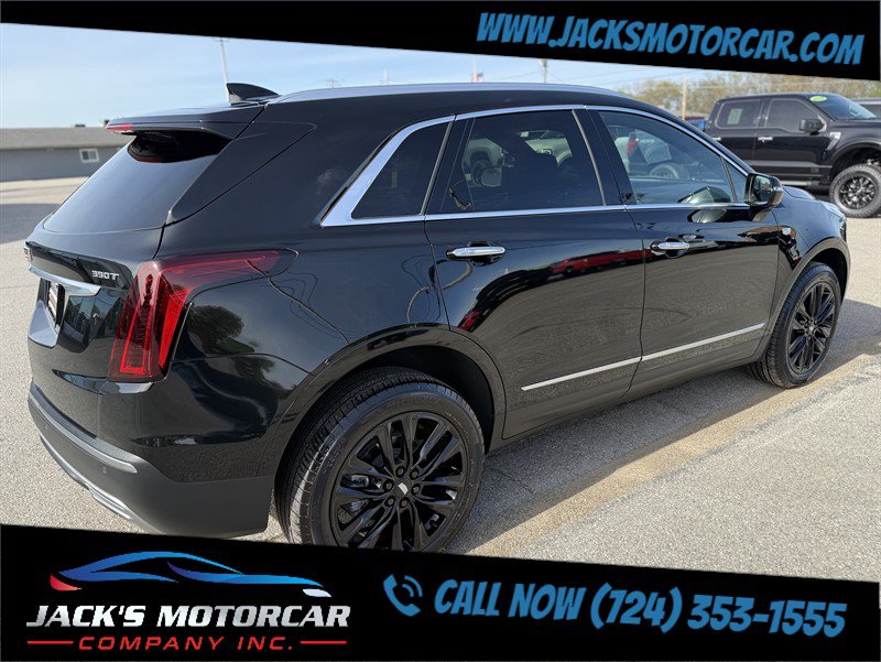 Used 2025 Cadillac XT5 Premium Luxury w/ LPO, Floor Liner Package AWD/4WD image 10