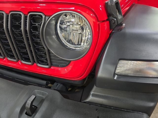Used 2024 Jeep Wrangler Sport S image 48