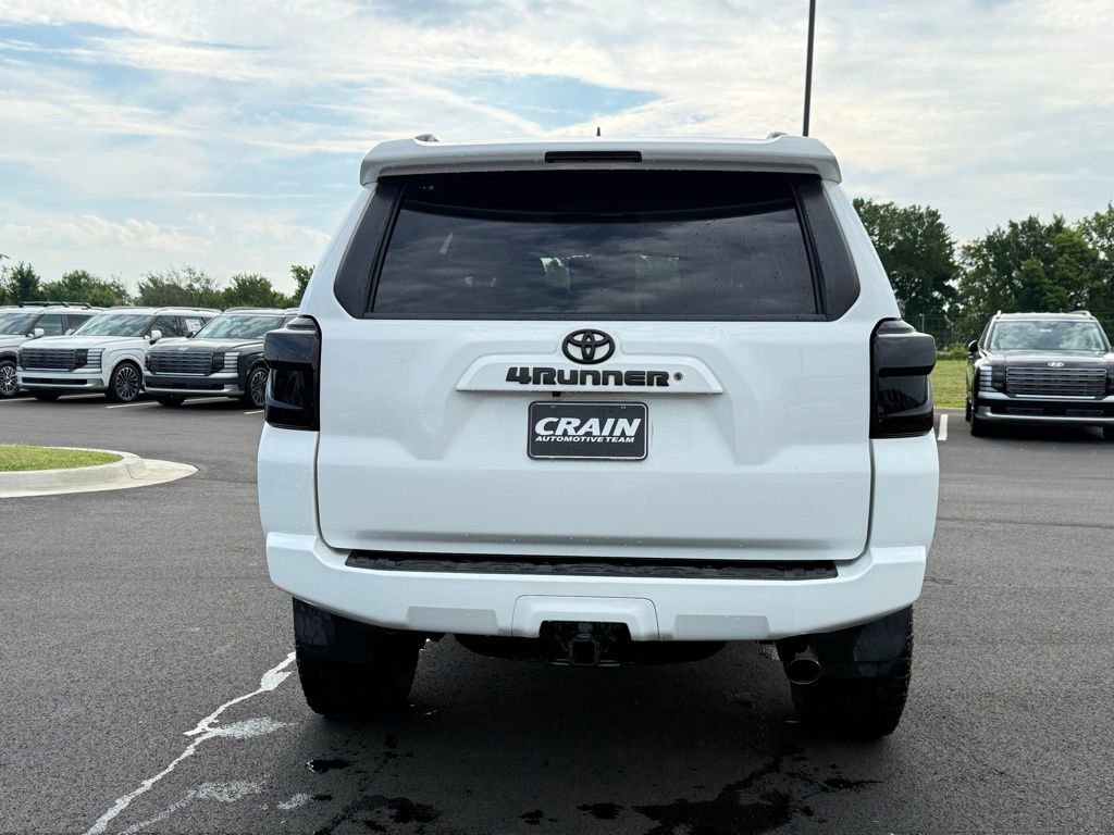 Used 2018 Toyota 4Runner SR5 Premium AWD/4WD image 6