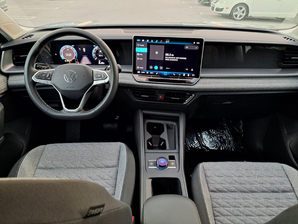 New 2026 Volkswagen Tiguan S FWD image 6