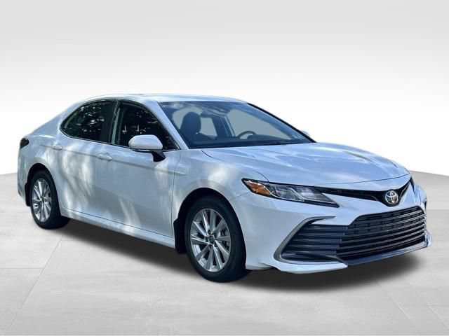 Certified 2023 Toyota Camry LE w/ Cold Weather Package AWD/4WD image 10