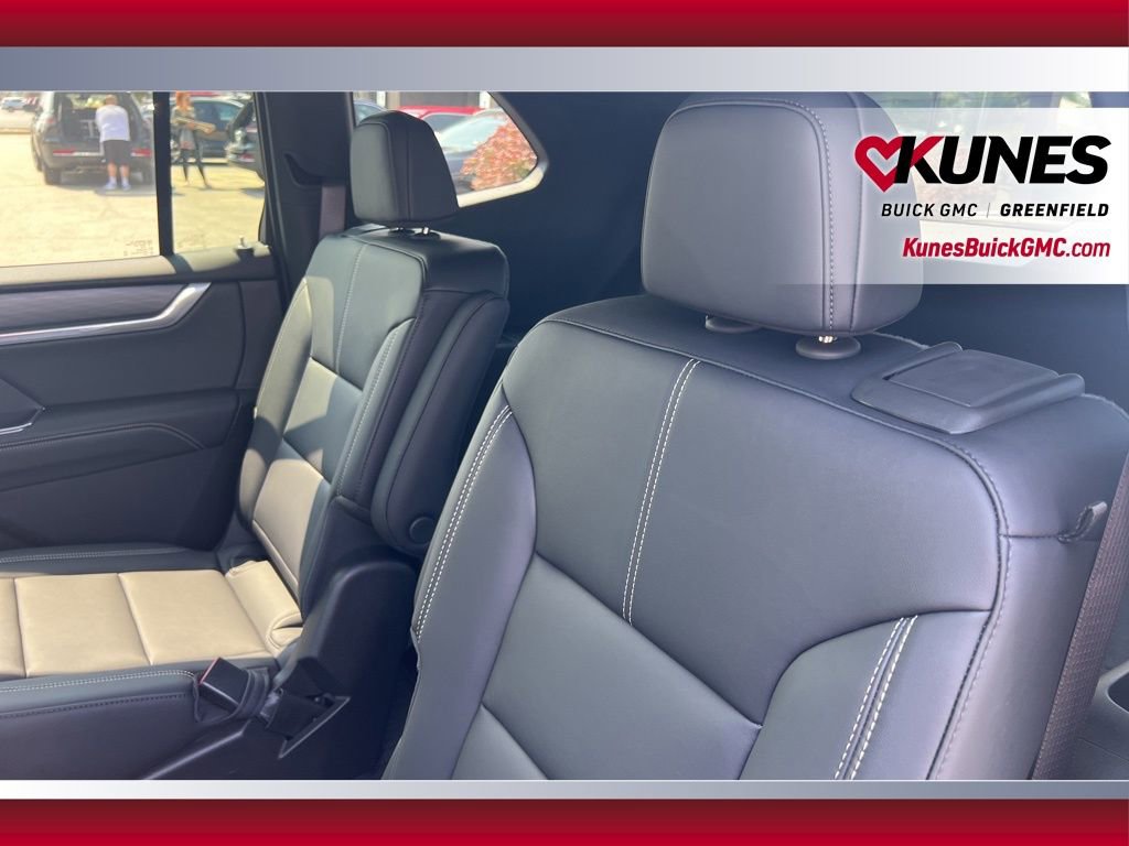 New 2025 GMC Acadia Elevation w/ Elevation Premium Package FWD image 43