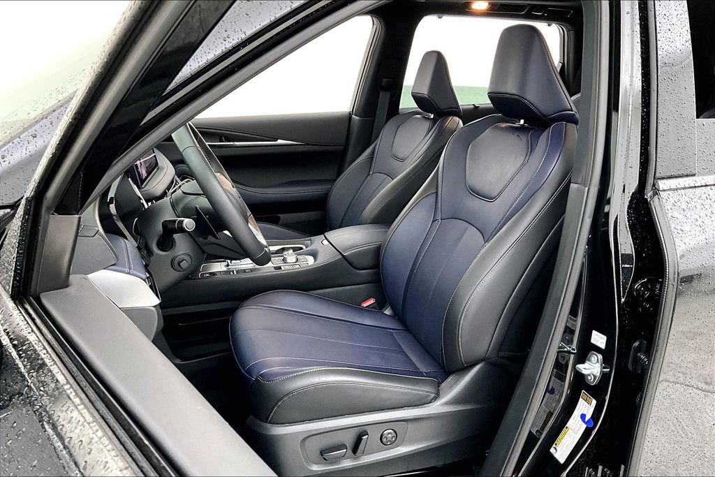 Certified 2026 INFINITI QX60 Sport AWD/4WD image 33