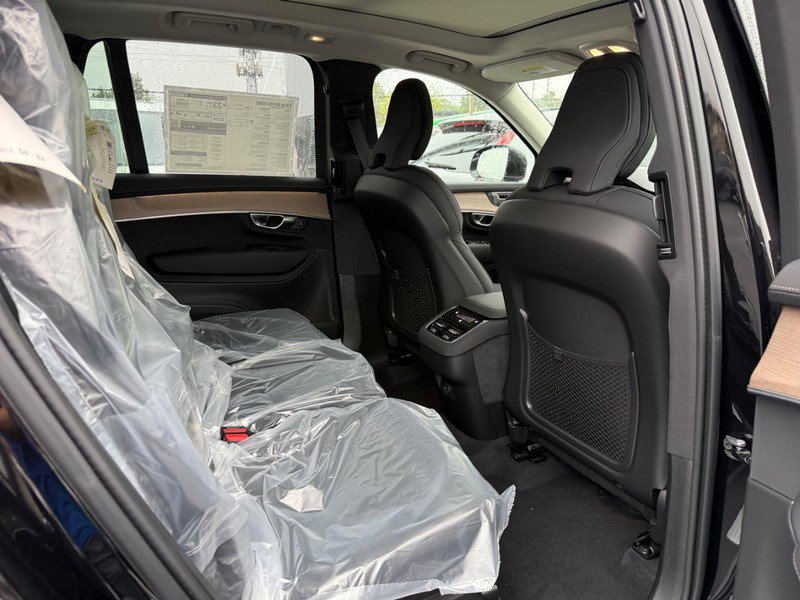 New 2026 Volvo XC90 B6 Plus w/ Protection Package Premier image 6