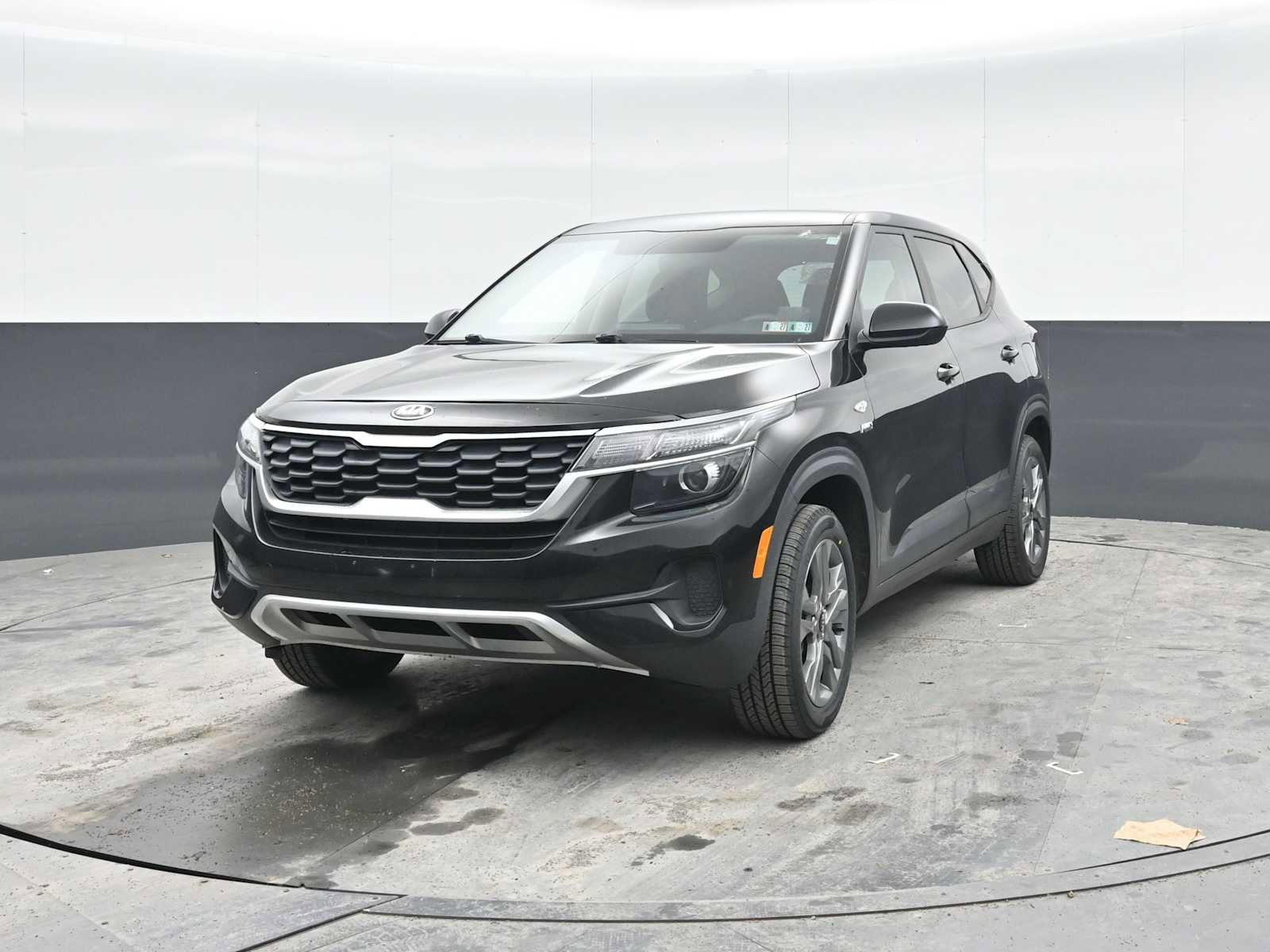 Used 2021 Kia Seltos LX AWD/4WD image 5
