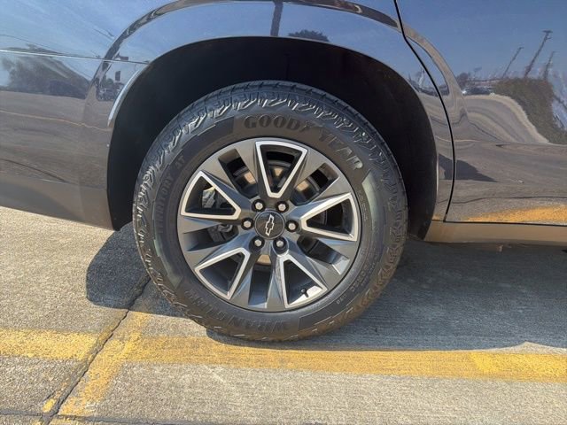 Used 2024 Chevrolet Tahoe Z71 w/ Z71 Off-Road Package image 11