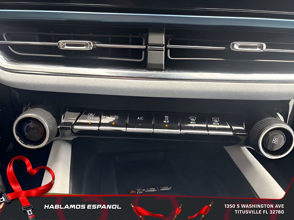 Used 2025 Chevrolet Equinox EV LT image 23