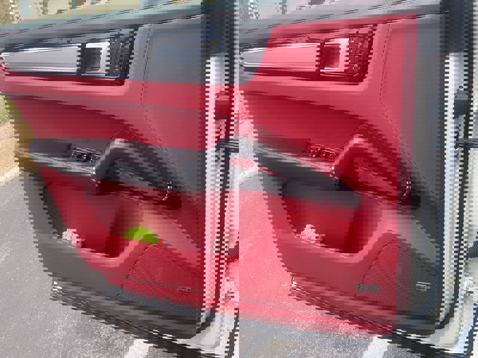 Used 2023 Porsche Cayenne S Platinum w/ Premium Package Plus AWD/4WD image 11