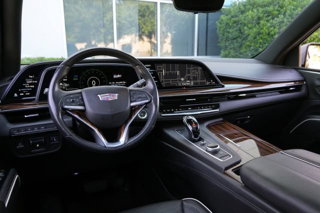 Used 2021 Cadillac Escalade ESV Premium Luxury w/ Performance Package AWD/4WD image 12