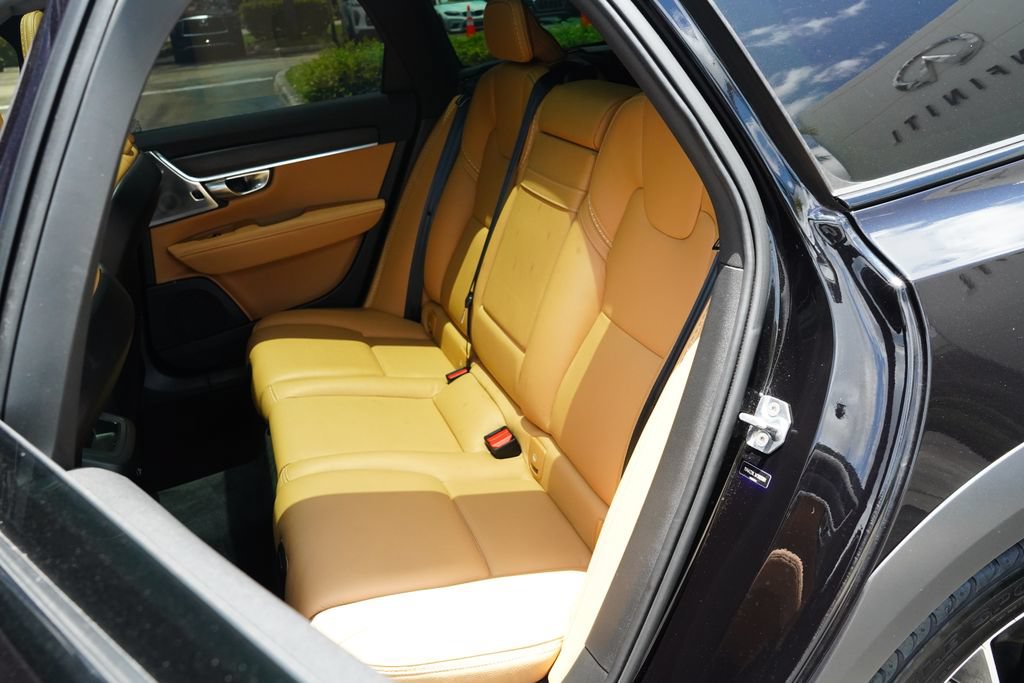 Used 2019 Volvo V90 T6 Cross Country AWD/4WD image 17