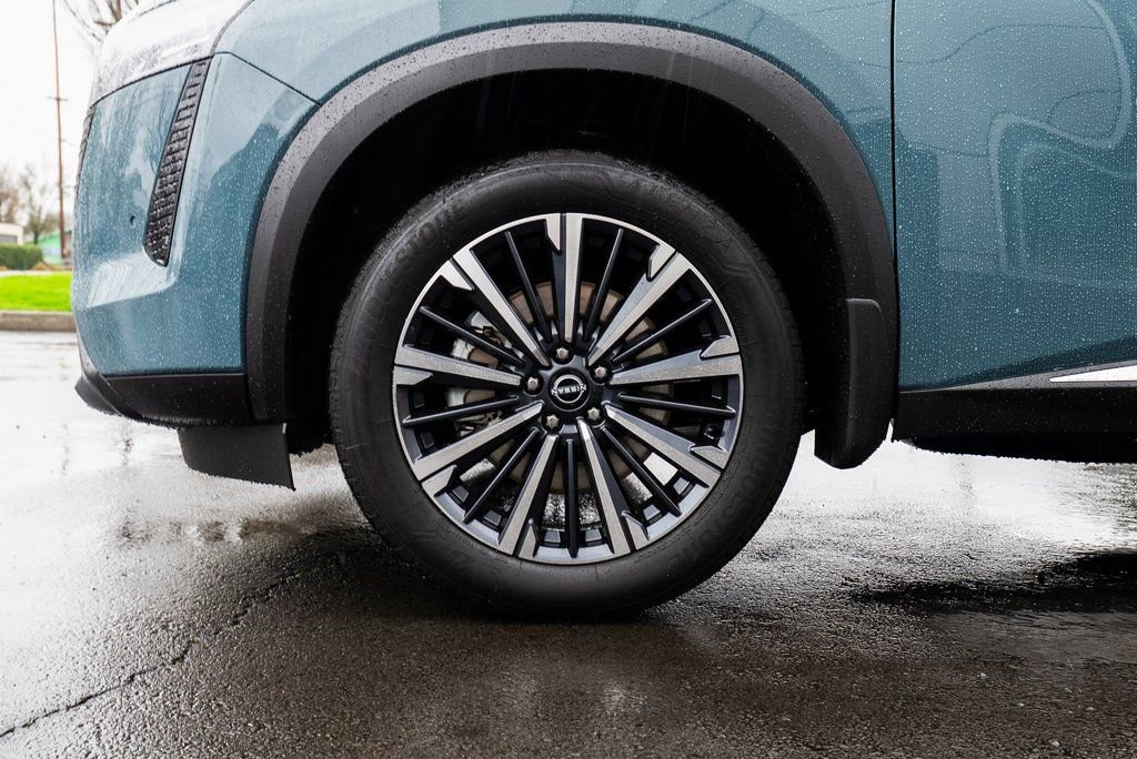 New 2026 Nissan Pathfinder Platinum AWD/4WD image 7