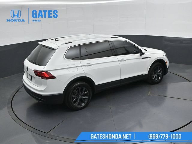 Used 2022 Volkswagen Tiguan SE FWD image 49