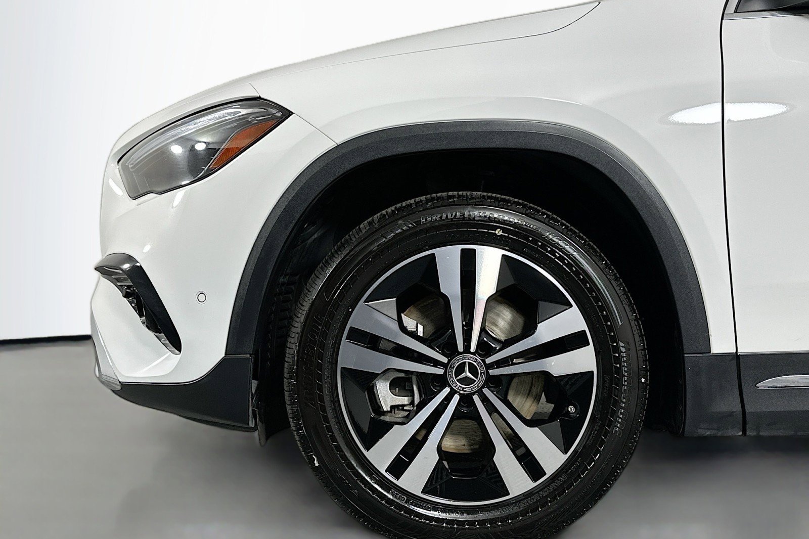 Used 2025 Mercedes-Benz GLA 250 4MATIC image 12