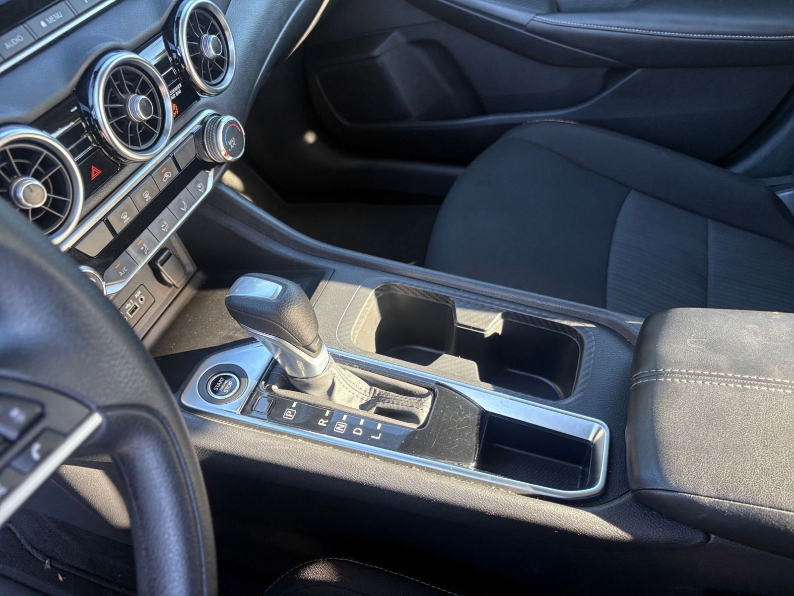 Used 2025 Nissan Sentra SV FWD image 39
