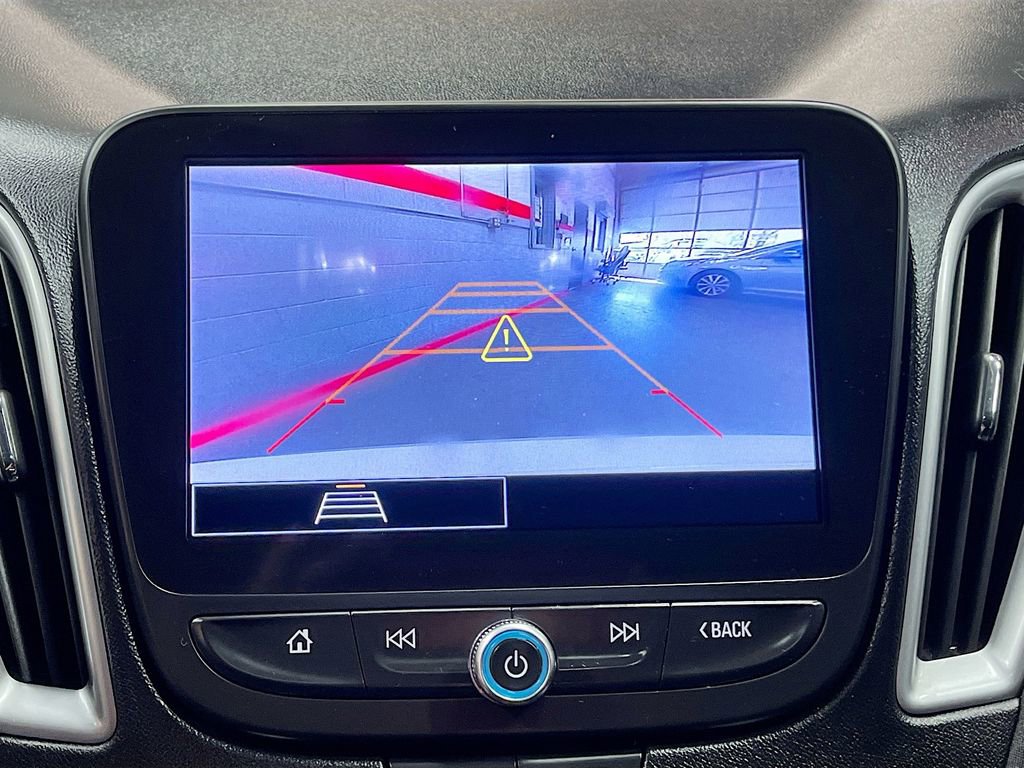 Used 2024 Chevrolet Malibu LT image 14