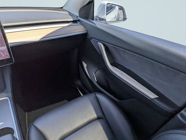 Used 2021 Tesla Model Y Performance AWD/4WD image 16