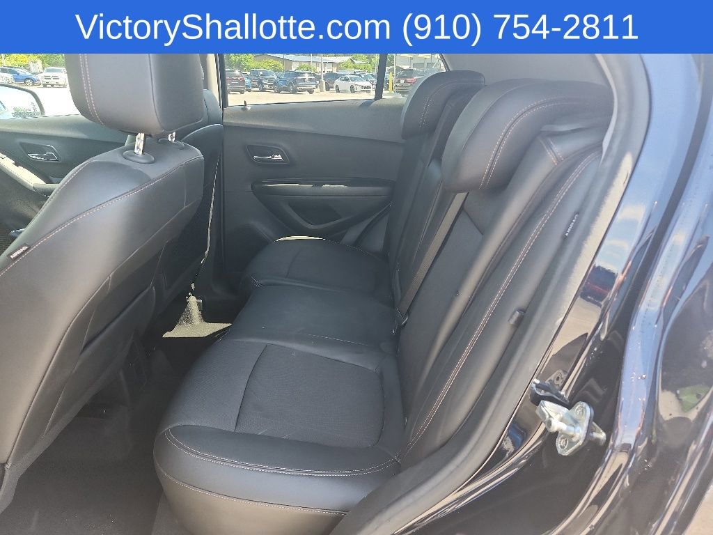 Used 2022 Chevrolet Trax LT w/ Driver Confidence Package AWD/4WD image 19