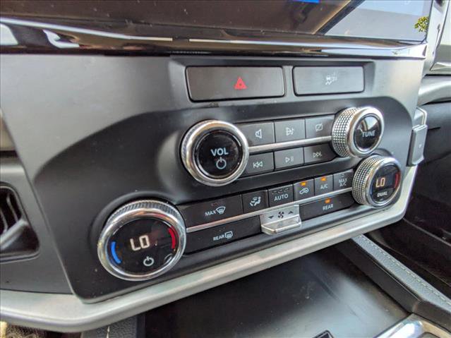 Used 2023 Ford Expedition XLT image 14