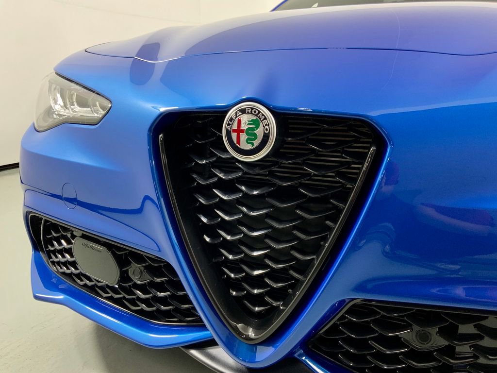 New 2026 Alfa Romeo Giulia AWD w/ Driving Assist Package image 6