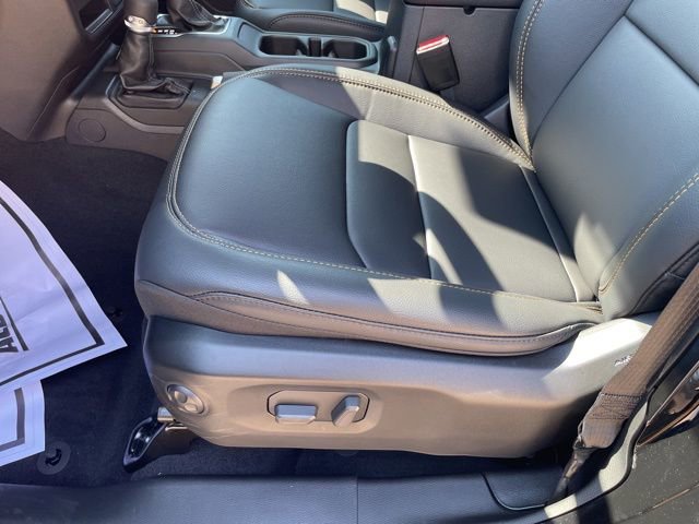 New 2025 Jeep Gladiator Sport image 11