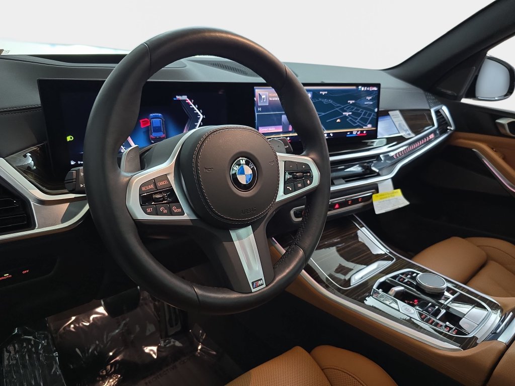 Used 2026 BMW X5 xDrive40i w/ M Sport Package AWD/4WD image 18