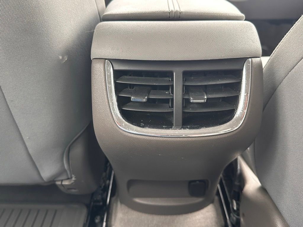 Used 2020 Chevrolet Malibu LT FWD image 30