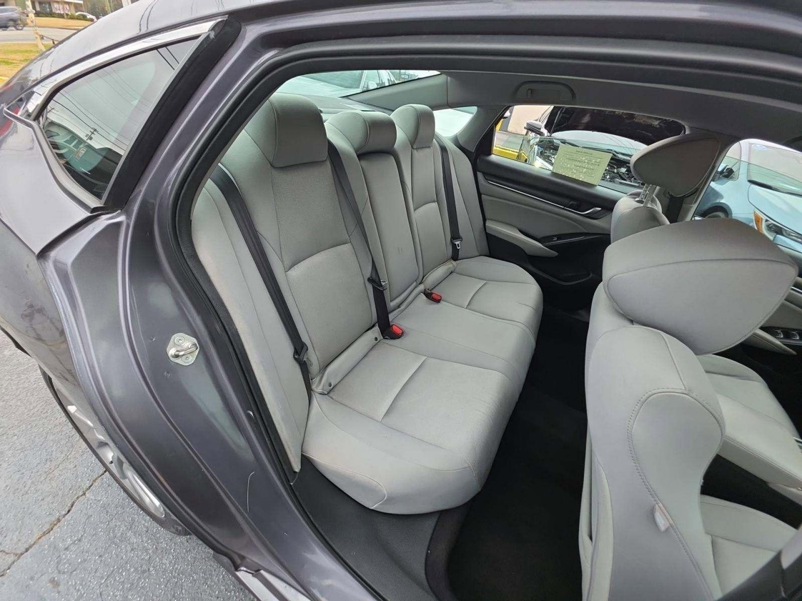 Used 2018 Honda Accord LX image 12