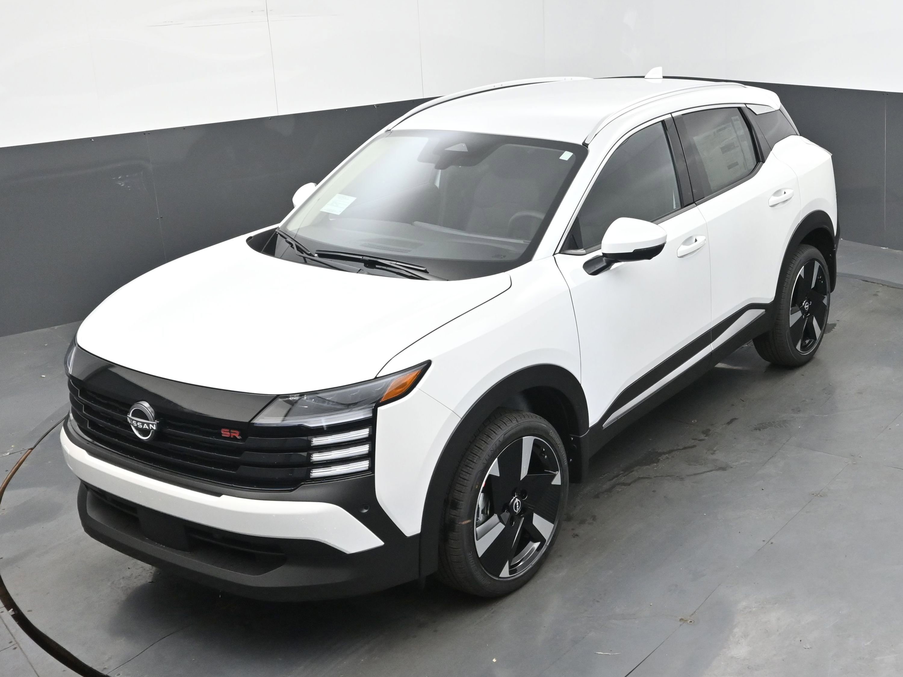 New 2025 Nissan Kicks SR image 32