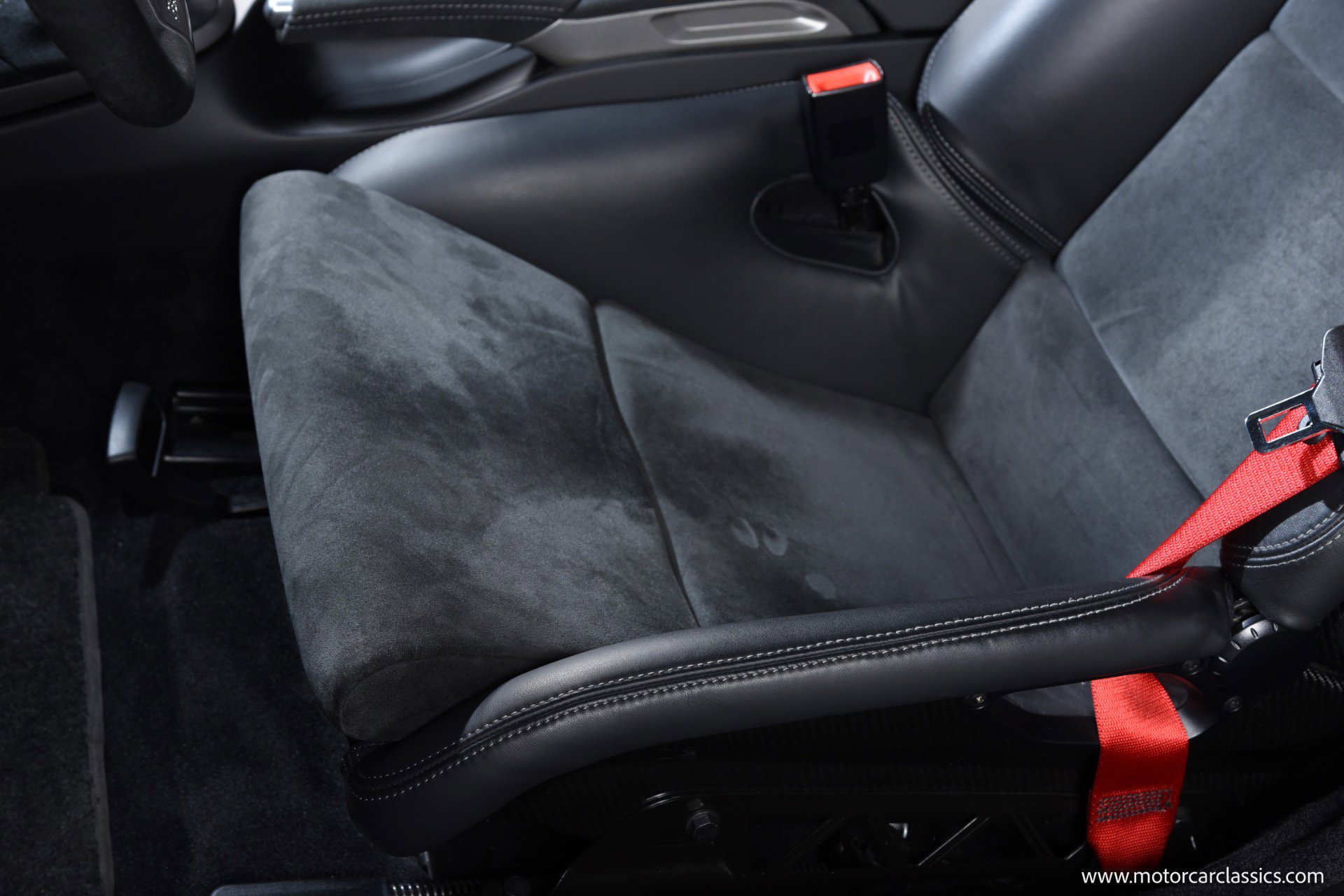 Used 2011 Porsche 911 GT3 RS image 32
