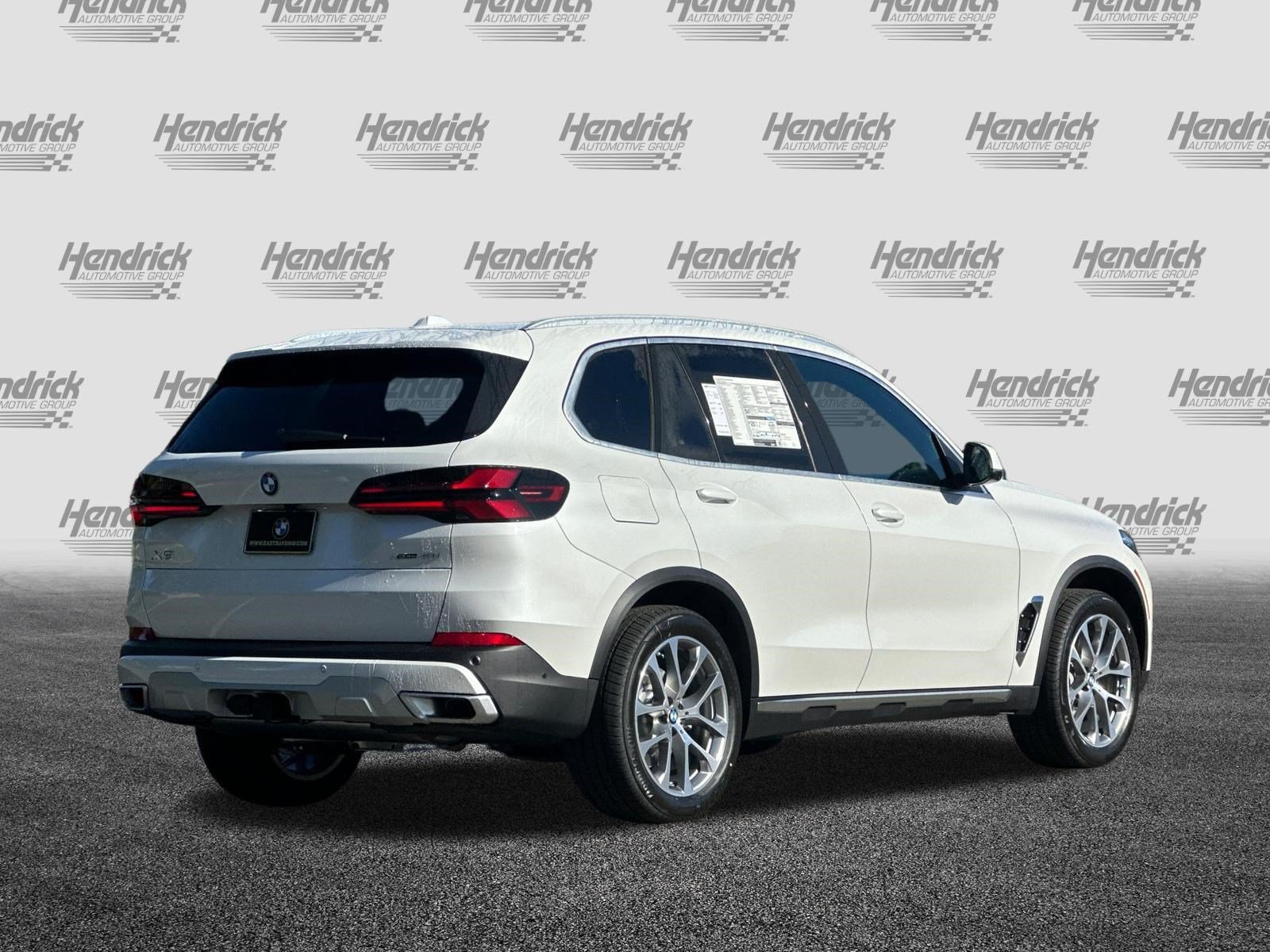 New 2026 BMW X5 xDrive40i AWD/4WD image 5