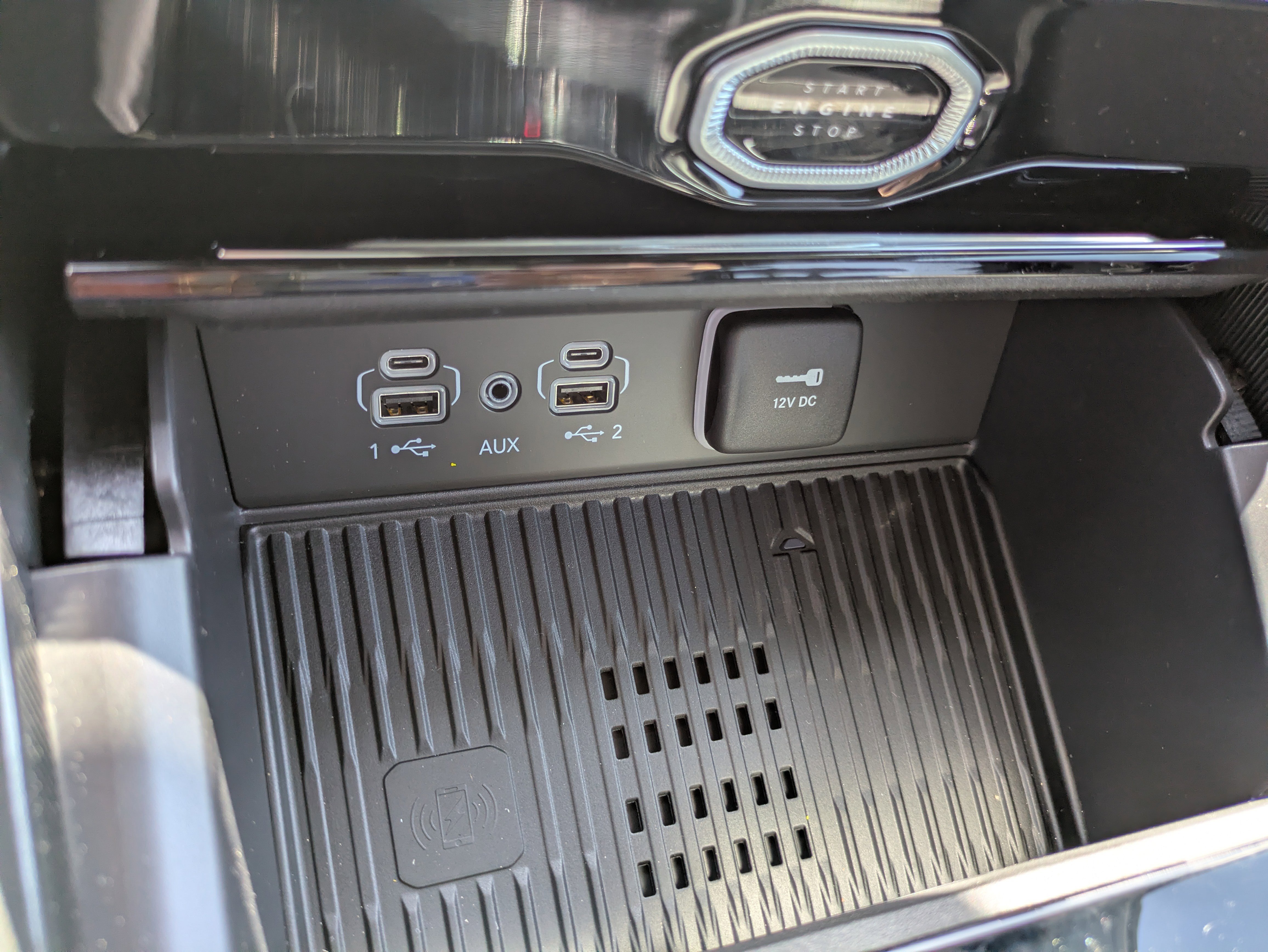 New 2026 Jeep Grand Cherokee Altitude RWD image 17