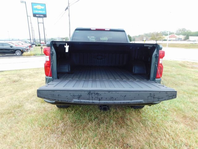 New 2026 Chevrolet Silverado 1500 Custom Trail Boss w/ Turbomax Blackout Package image 7