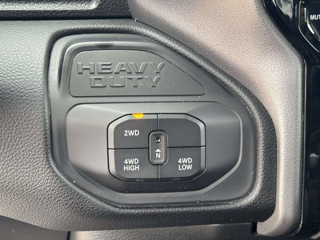 Used 2025 RAM 2500 Big Horn AWD/4WD image 21