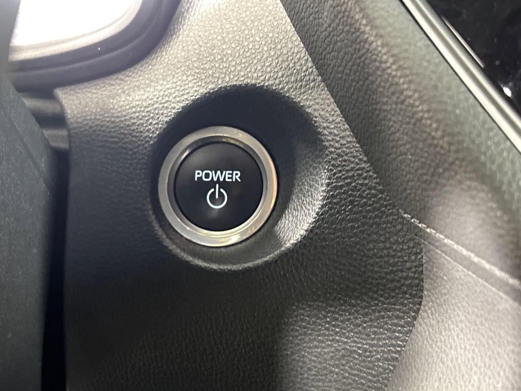 Certified 2023 Toyota Corolla Cross SE image 24