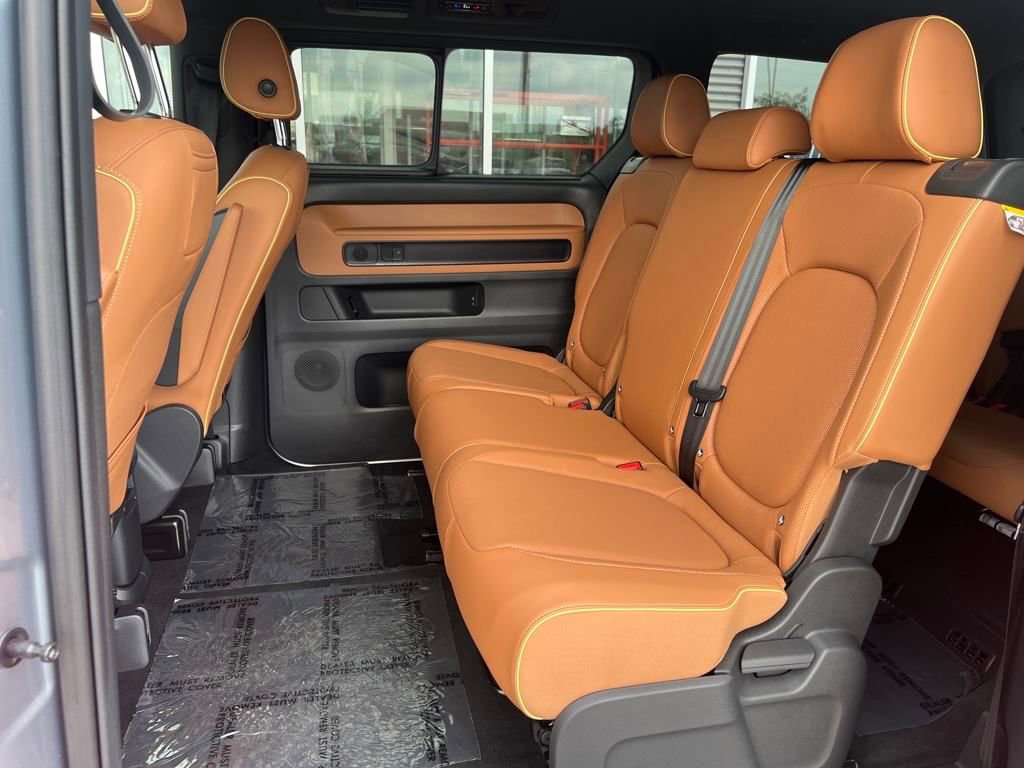 New 2025 Volkswagen ID. Buzz Pro S image 26