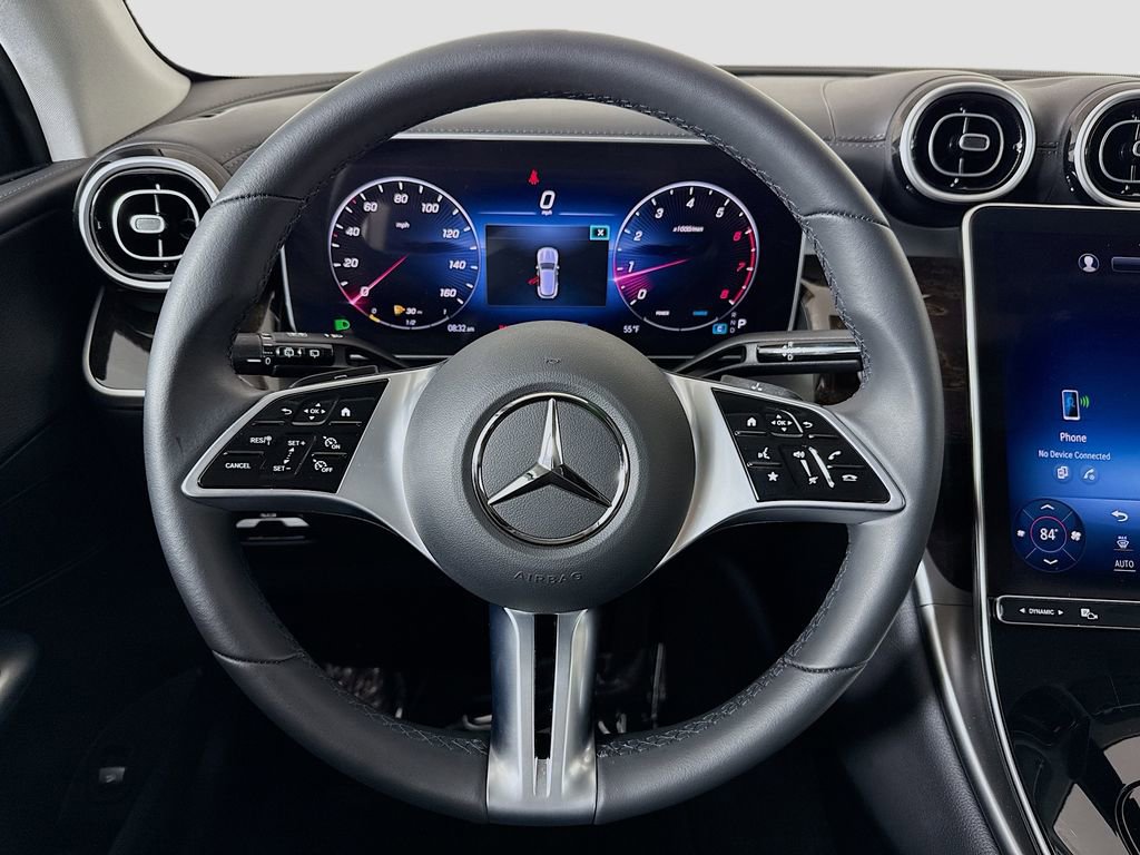 Used 2024 Mercedes-Benz GLC 300 4MATIC image 11