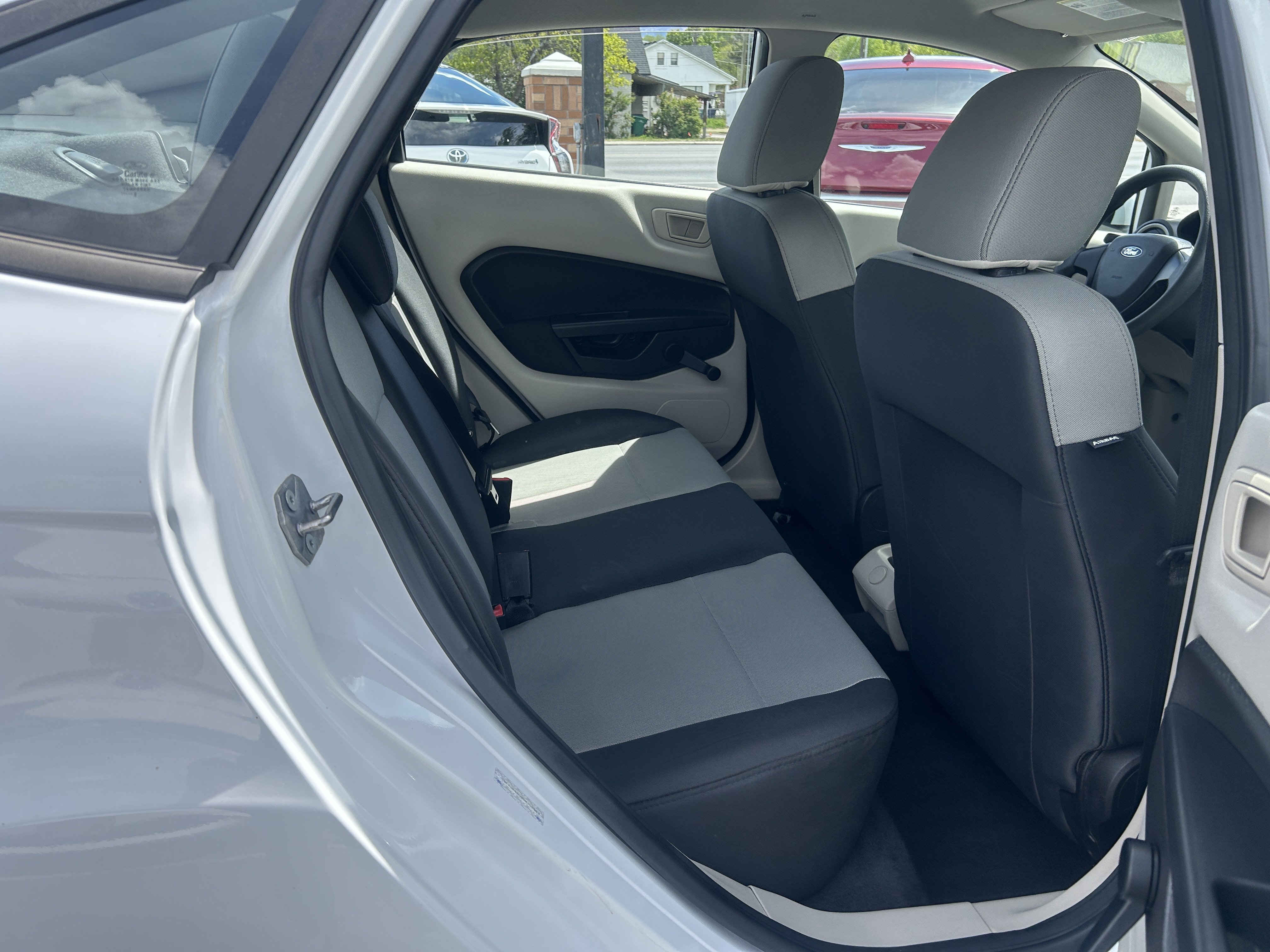 Used 2012 Ford Fiesta S FWD image 13